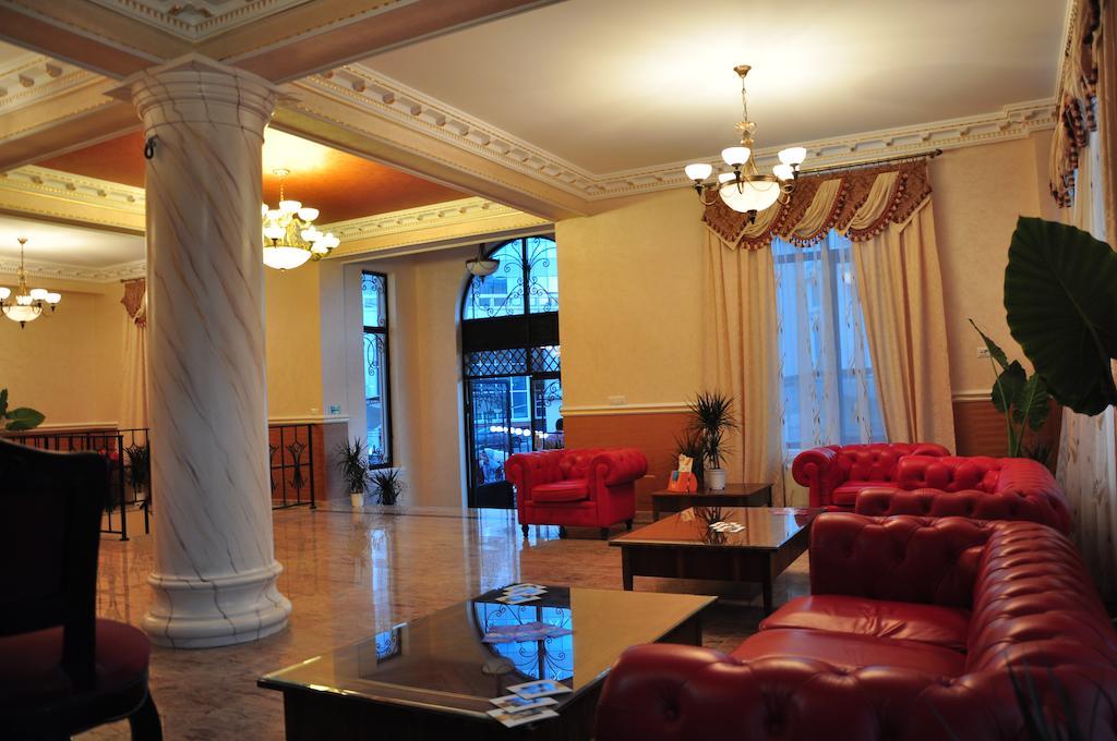 Vigo Grand Hotel Ploieşti Exteriör bild