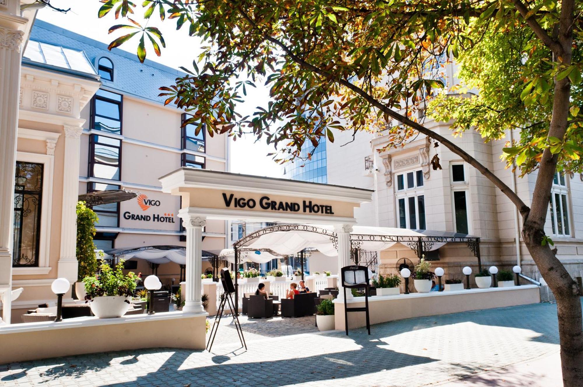 Vigo Grand Hotel Ploieşti Exteriör bild