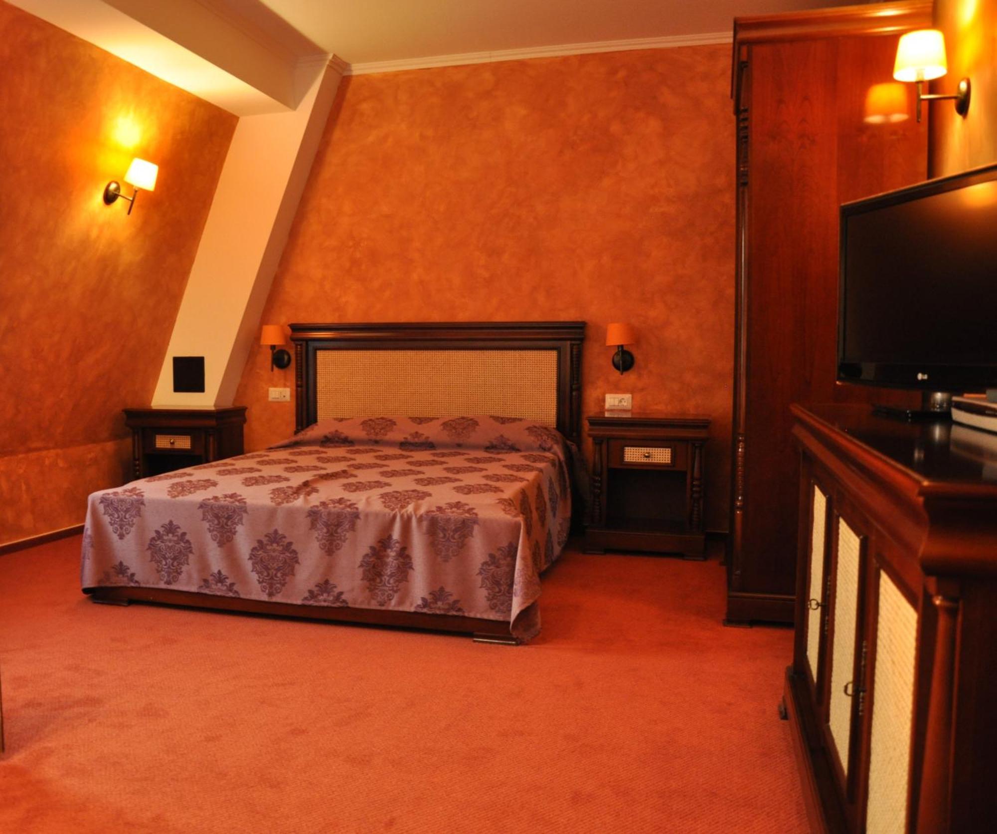 Vigo Grand Hotel Ploieşti Rum bild