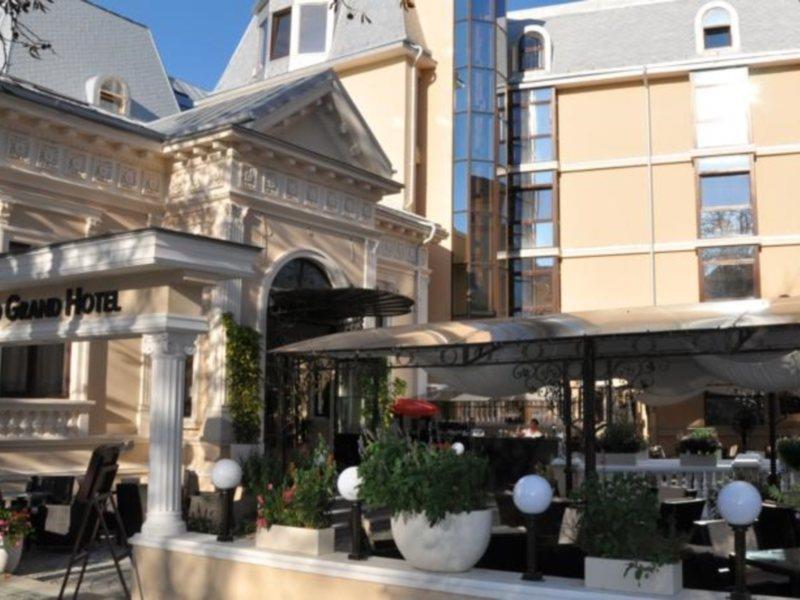 Vigo Grand Hotel Ploieşti Exteriör bild
