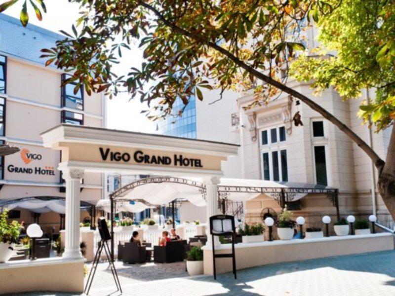 Vigo Grand Hotel Ploieşti Exteriör bild